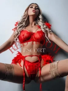 Эскортница Kleopatra - грудь 2, рост 170 см, вес 50 кг, цвет волос Блондинки