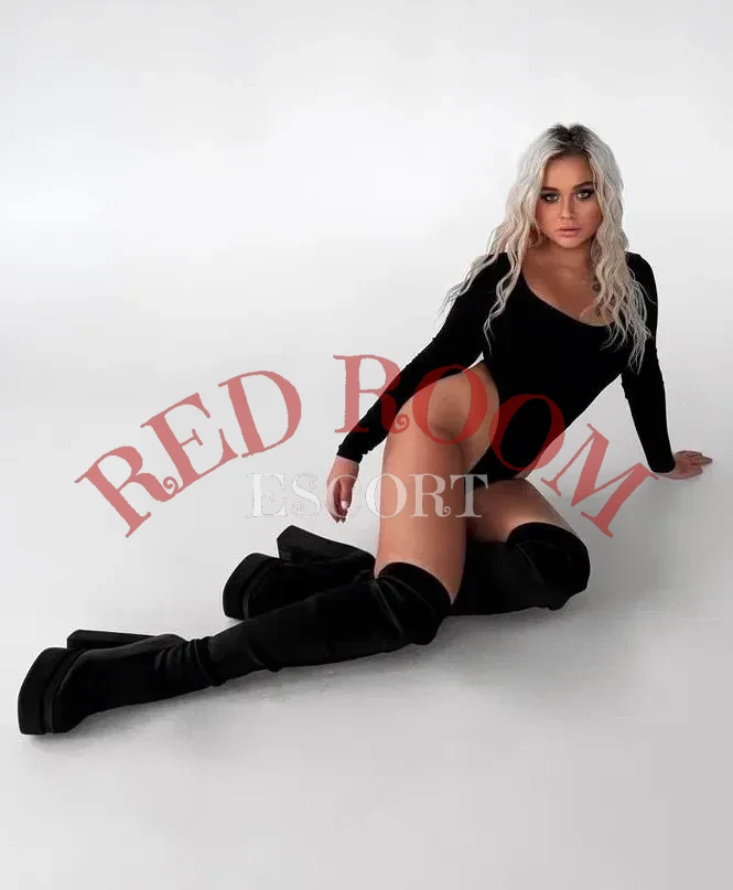 Эскортница Барби - грудь 2, рост 167 см, вес 60 кг, цвет волос Блондинки