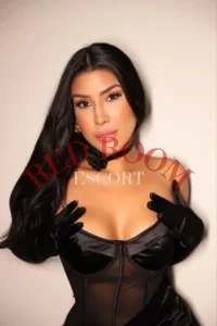 Эскортница Мел - грудь 3, рост 165 см, вес 61 кг, цвет волос Шатенки