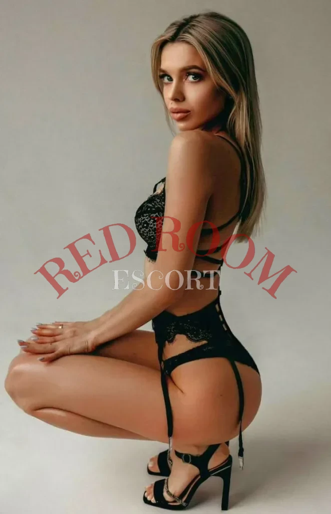 Лейла — возраст 24, рост 173, вес 48, размер груди 2