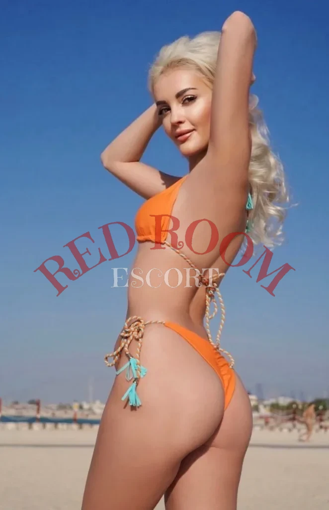 Апрель — возраст 26, рост 170, вес 50, размер груди 1