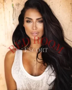 Эскортница Ева - грудь 4, рост 170 см, вес 51 кг, цвет волос Шатенки