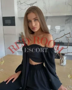 Эскортница Фелисити - грудь 2, рост 173 см, вес 58 кг, цвет волос Шатенки