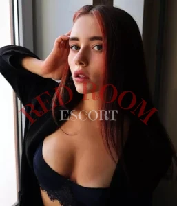 Эскортница Кендалл - грудь 2, рост 168 см, вес 55 кг, цвет волос Шатенки
