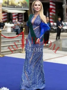 Эскортница Алина - грудь 2, рост 174 см, вес 58 кг, цвет волос Блондинки