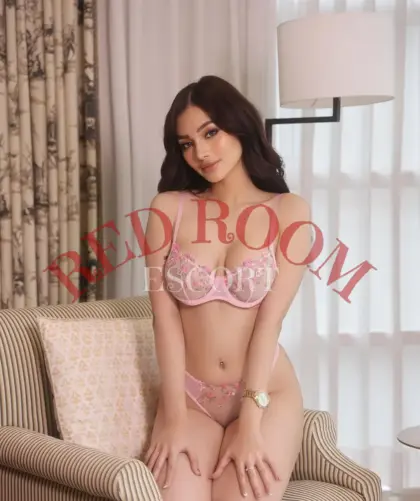 Эскортница Марина - грудь 2, рост 170 см, вес 56 кг, цвет волос Шатенки