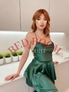 Эскортница Джолин - грудь 2, рост 176 см, вес 61 кг, цвет волос Русые