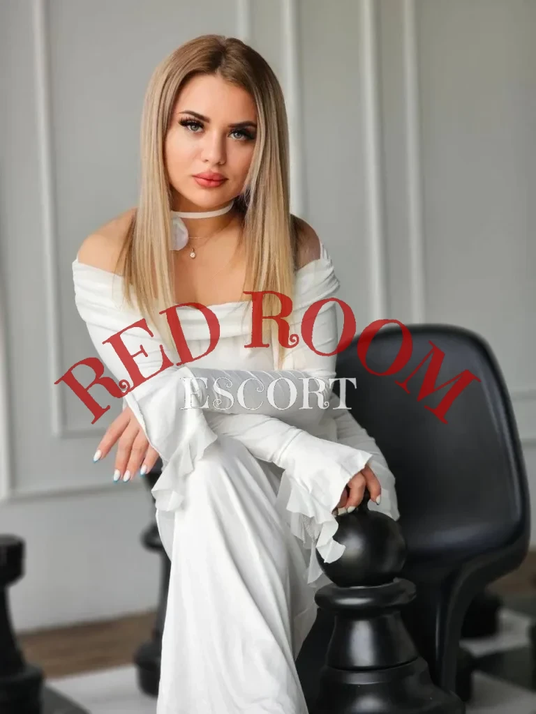 Эскортница Кэтлин - грудь 2, рост 173 см, вес 61 кг, цвет волос Блондинки