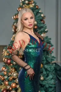 Эскортница Алтея - грудь 1, рост 166 см, вес 54 кг, цвет волос Блондинки