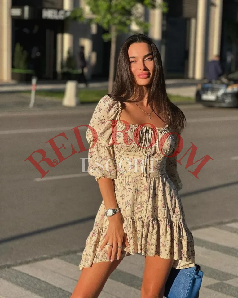 Эскортница Уилла - грудь 2, рост 172 см, вес 53 кг, цвет волос Шатенки