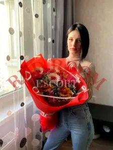 Эскортница Ксения - грудь 2.5, рост 167 см, вес 47 кг, цвет волос Брюнетки