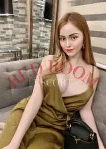 Эскортница Зоя - грудь 4, рост 169 см, вес 54 кг, цвет волос Русые