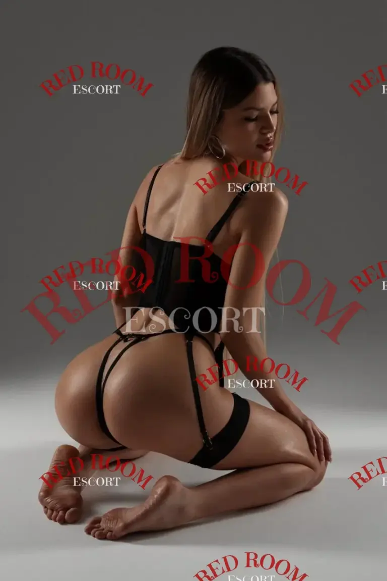 Эскортница Звездочка - грудь 1.5, рост 167 см, вес 52 кг, цвет волос Шатенки