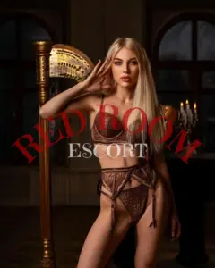 Эскортница Молли - грудь 2, рост 170 см, вес 53 кг, цвет волос Шатенки