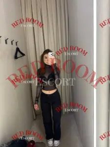 Эскортница Камилла - грудь 1, рост 158 см, вес 44 кг, цвет волос Русые