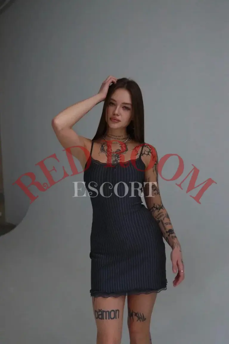 Эскортница Ариша - грудь 2, рост 169 см, вес 57 кг, цвет волос Русые