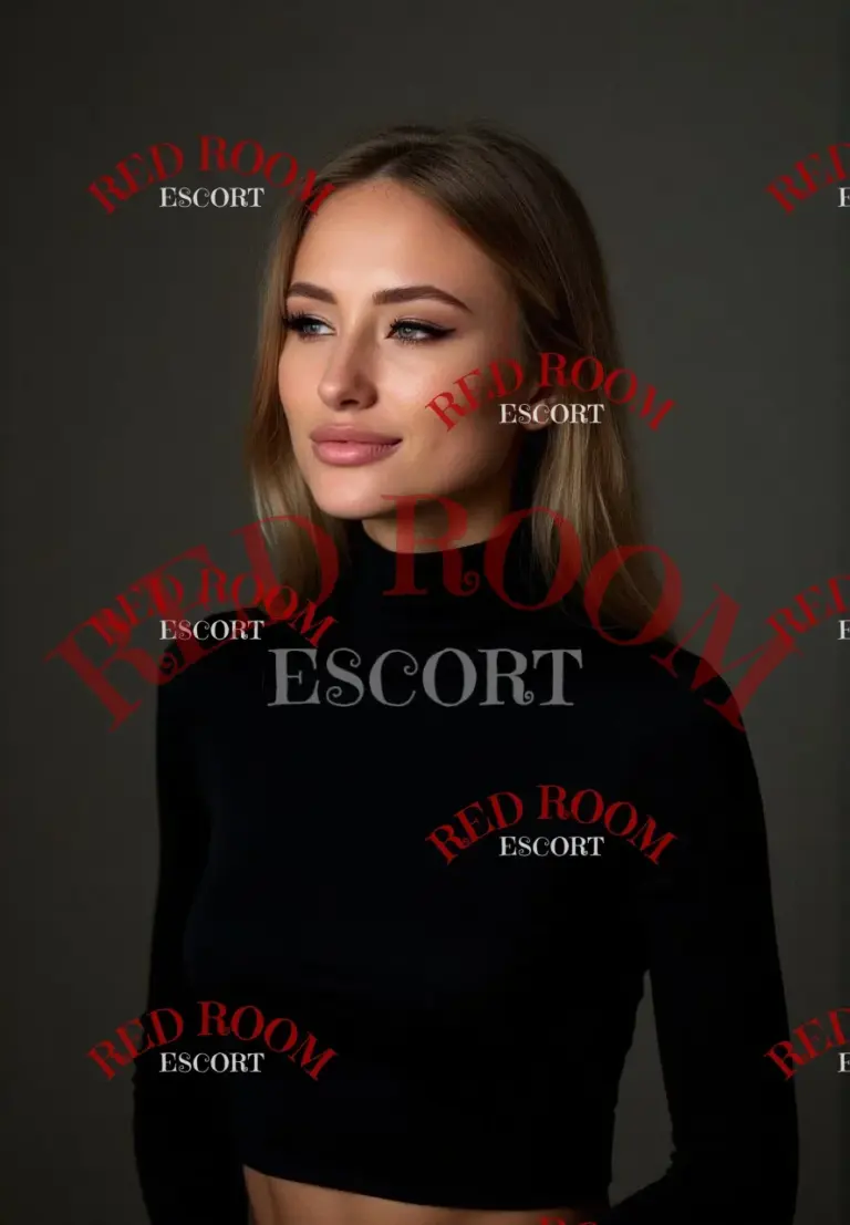 Эскортница Вероника - грудь 2, рост 167 см, вес 50 кг, цвет волос Блондинки