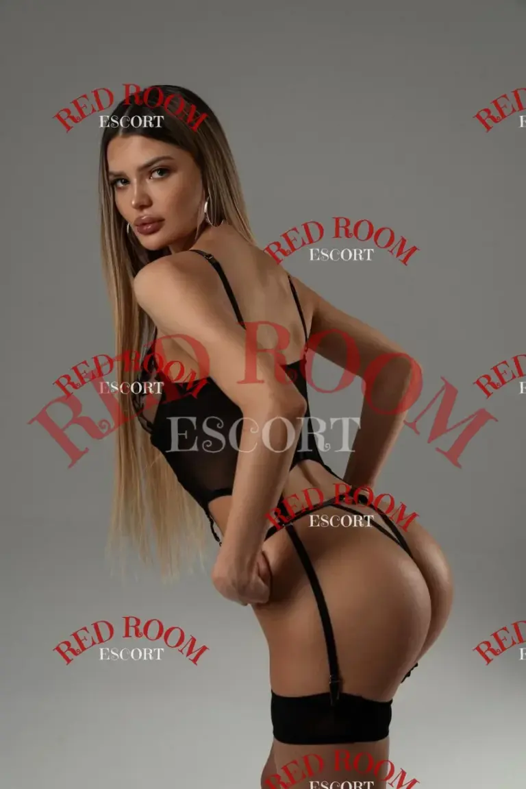 Эскортница Звездочка - грудь 1.5, рост 167 см, вес 52 кг, цвет волос Шатенки