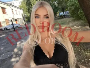 Эскортница Ивана - грудь 2.5, рост 168 см, вес 50 кг, цвет волос Брюнетки