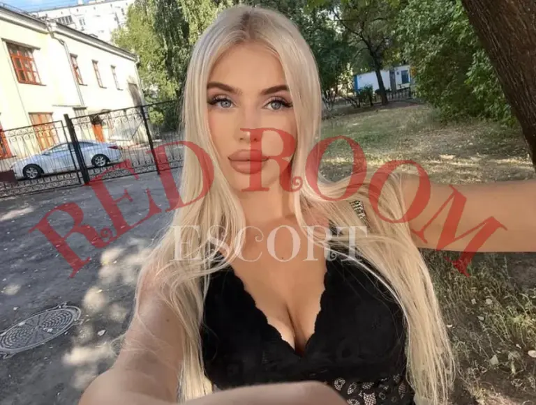 Эскортница Ивана - грудь 2.5, рост 168 см, вес 50 кг, цвет волос Брюнетки