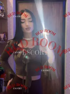 Эскортница Регина - грудь 2, рост 170 см, вес 59 кг, цвет волос Русые