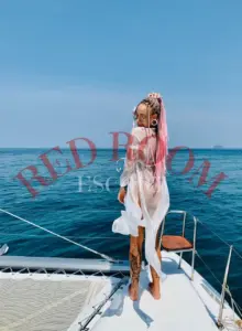 Эскортница Гера - грудь 2.5, рост 177 см, вес 70 кг, цвет волос Русые