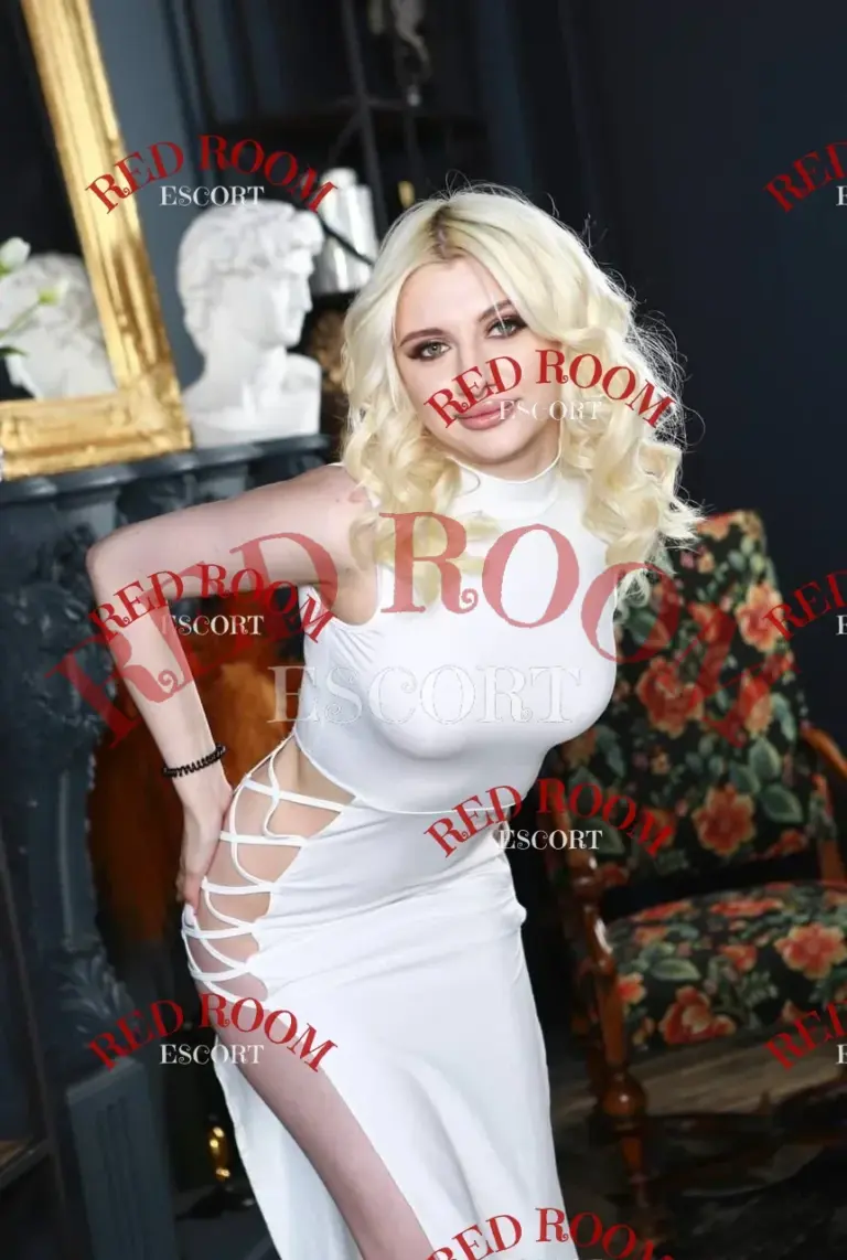 Эскортница Злата - грудь 1.5, рост 170 см, вес 59 кг, цвет волос Русые