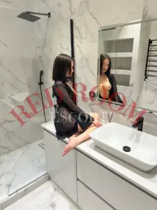 Эскортница Катюша - грудь 2, рост 160 см, вес 50 кг, цвет волос Брюнетки