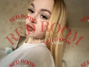Эскортница Велла - грудь 2, рост 170 см, вес 57 кг, цвет волос Брюнетки