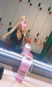 Эскортница Фокси - грудь 3, рост 167 см, вес 50 кг, цвет волос Русые