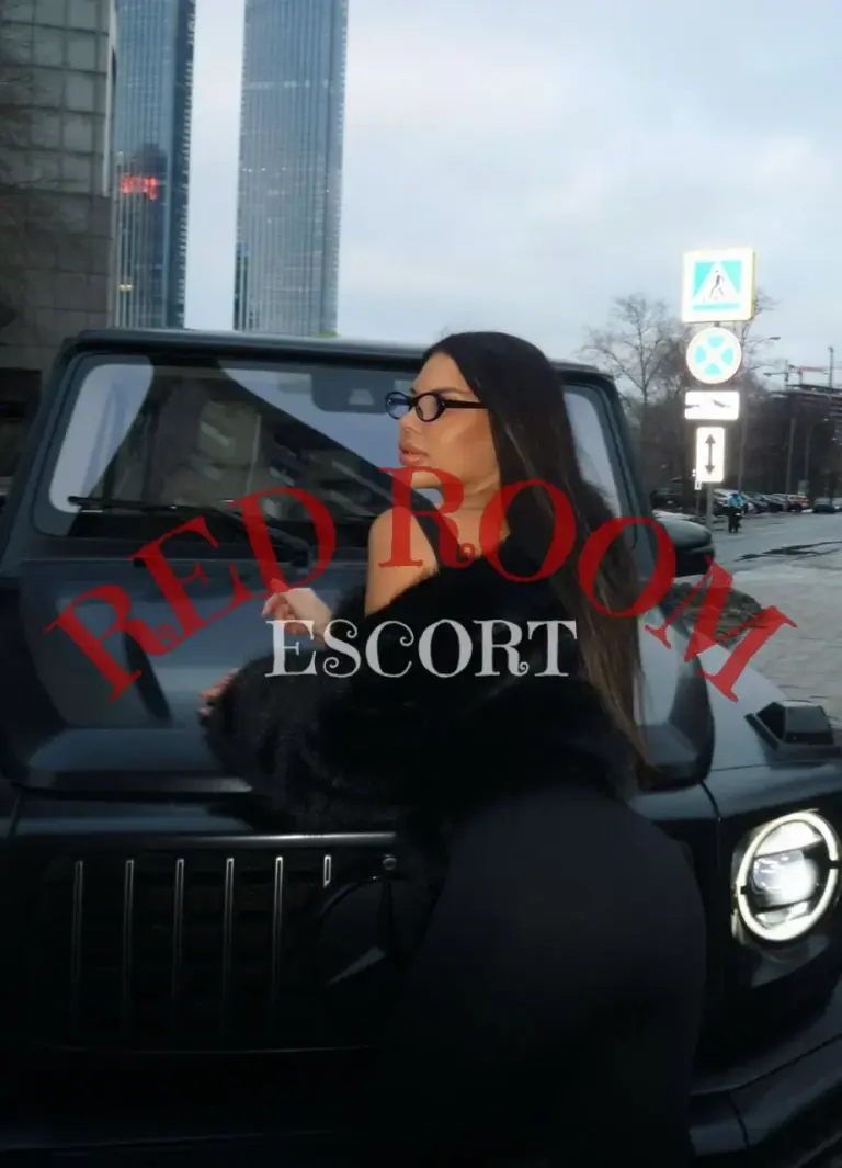 Эскортница Мари - грудь 1.5, рост 170 см, вес 54 кг, цвет волос Брюнетки, этничность Европейская