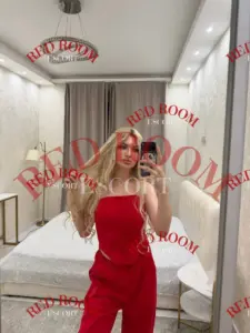 Эскортница Злата - грудь 1.5, рост 170 см, вес 59 кг, цвет волос Русые