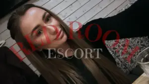 Эскортница Стейси - грудь 3, рост 164 см, вес 56 кг, цвет волос Блондинки