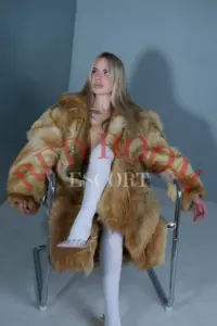Эскортница Дейзи - грудь 1, рост 170 см, вес 50 кг, цвет волос Шатенки