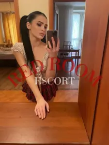 Эскортница Тереза - грудь 1, рост 162 см, вес 51 кг, цвет волос Брюнетки, этничность Европейская