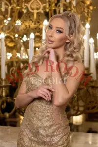 Эскортница Перси - грудь 2, рост 180 см, вес 60 кг, цвет волос Шатенки